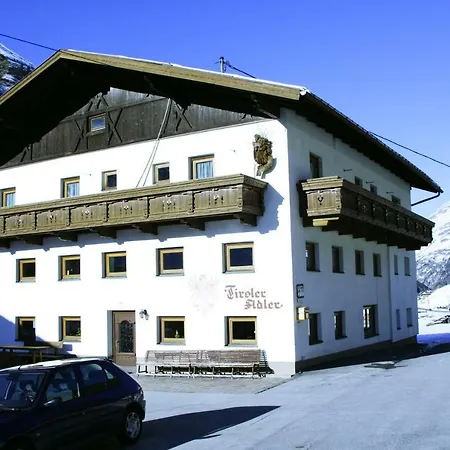 Tiroler Adler Bed & Breakfast *